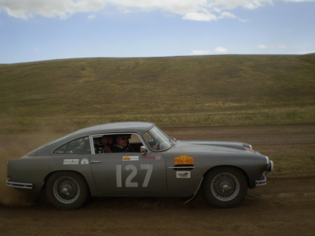 passersbyroystevensons1960db4.jpg