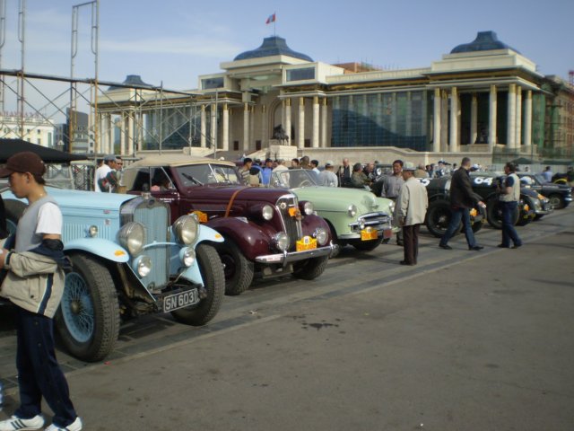 suhkbaatarsquare.jpg