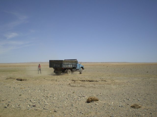 thenoffgoesthetrucktofetchanothercarintrouble.jpg
